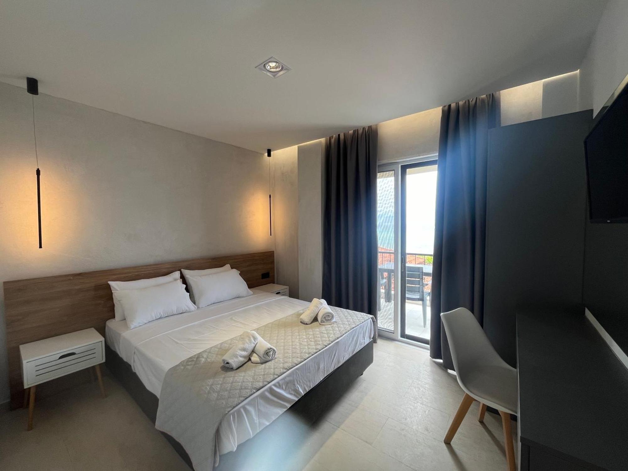 Okkio Sea View Apartment Vergia Luaran gambar