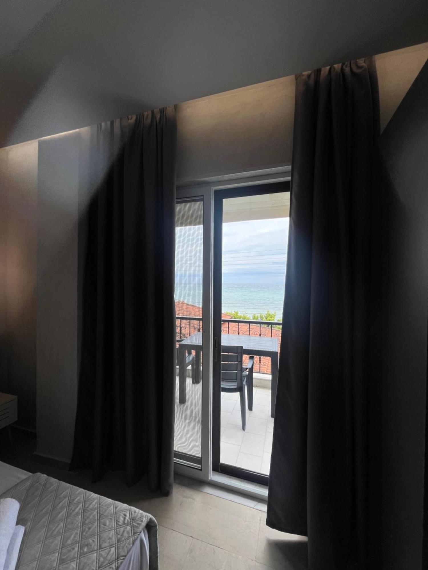 Okkio Sea View Apartment Vergia Luaran gambar