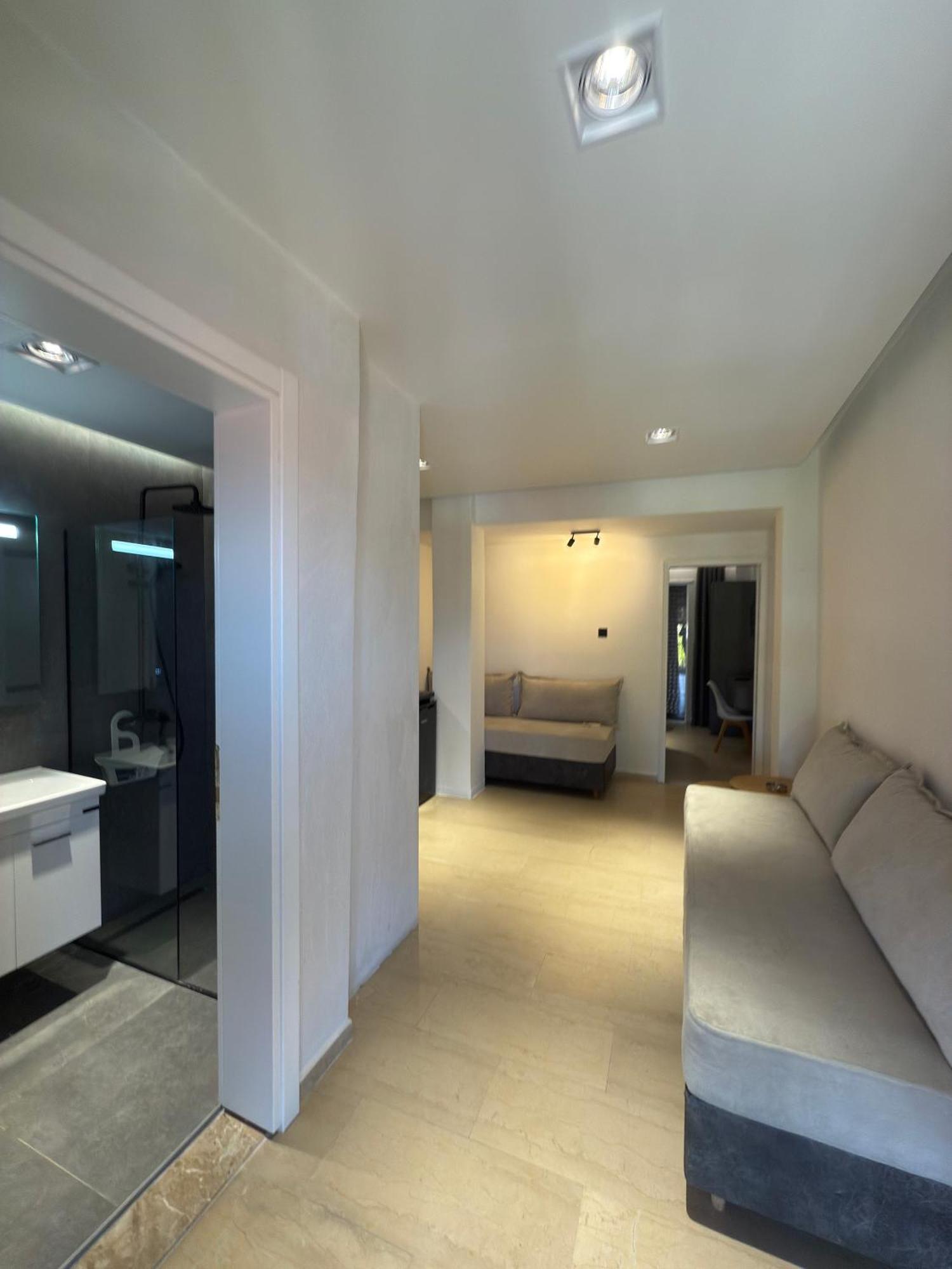 Okkio Sea View Apartment Vergia Luaran gambar